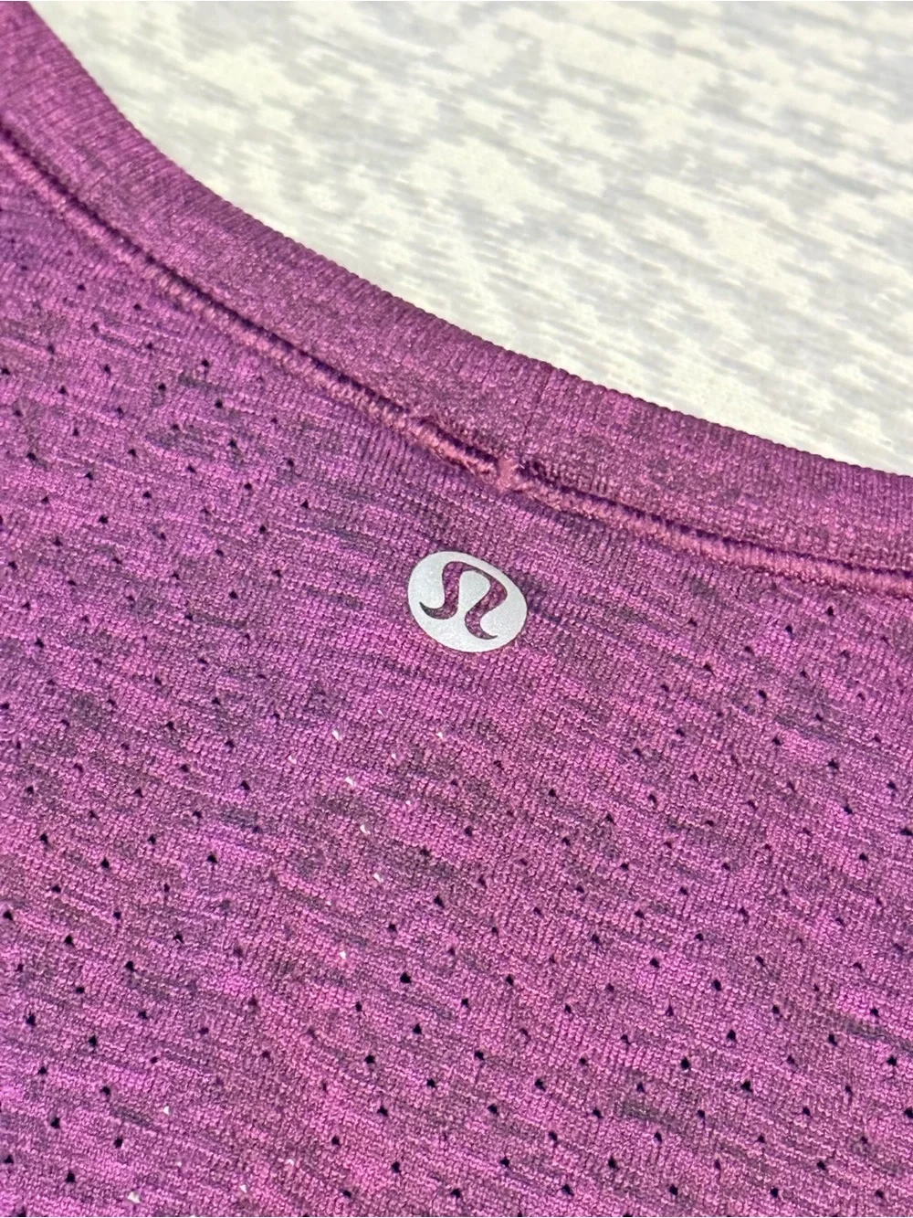 Lululemon /// Women’s Breeze By Muscle Tank - Aurora / Black - Size 8